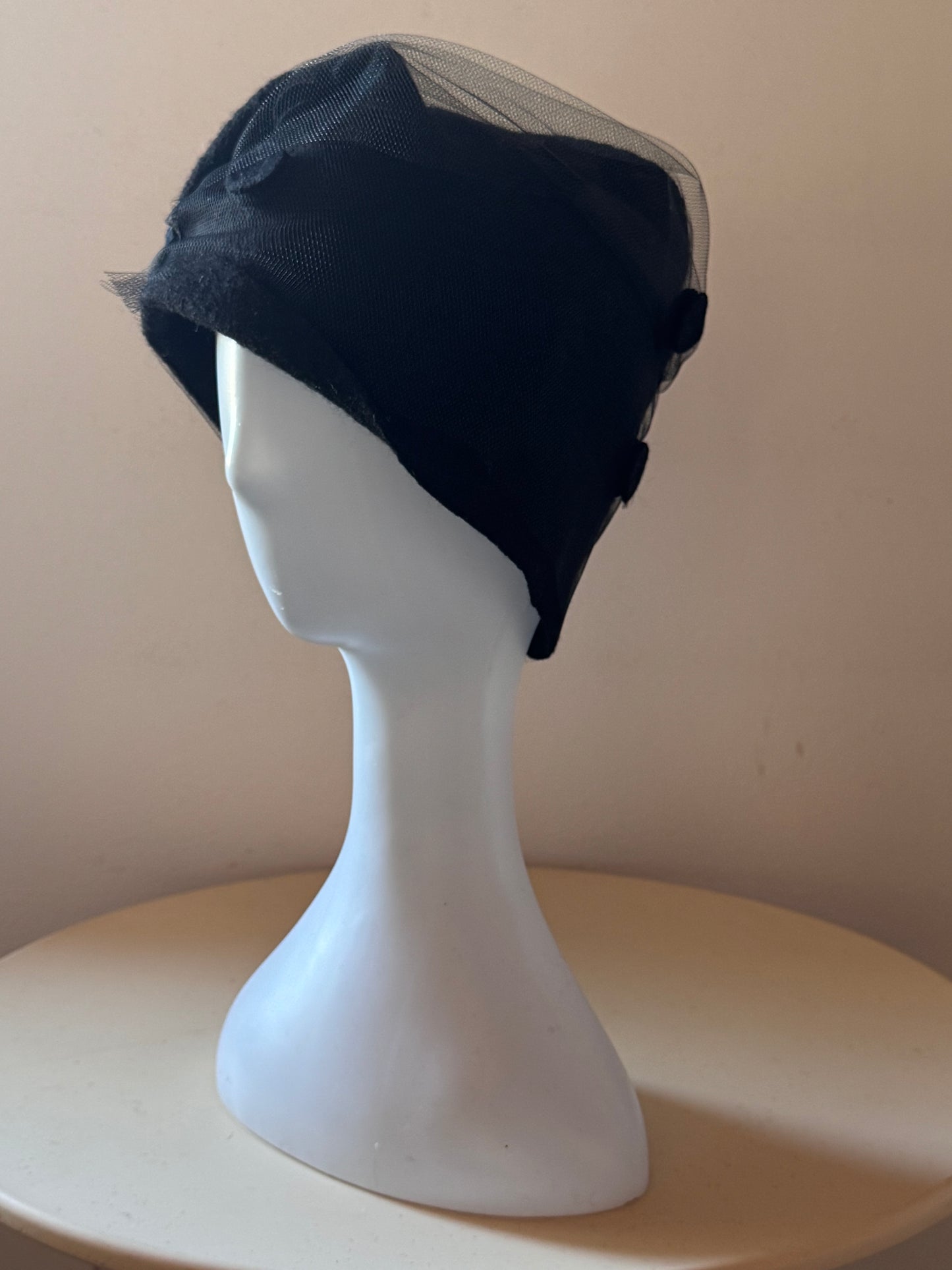 Cappello cloche pois