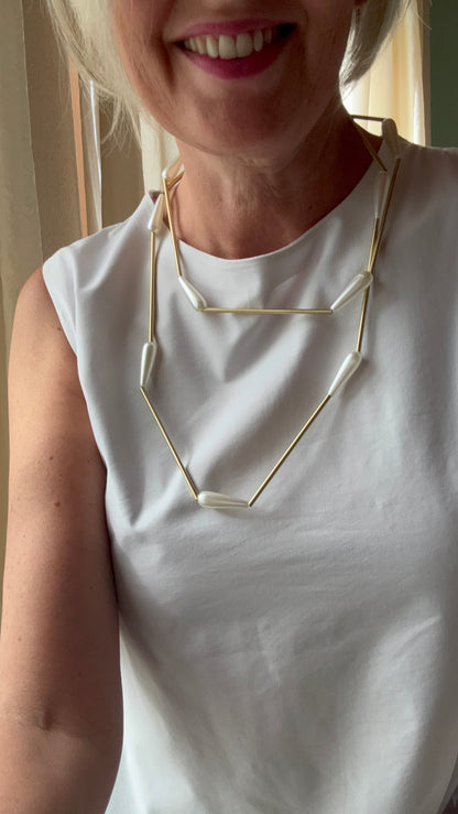Collana tubetti ottone e perle