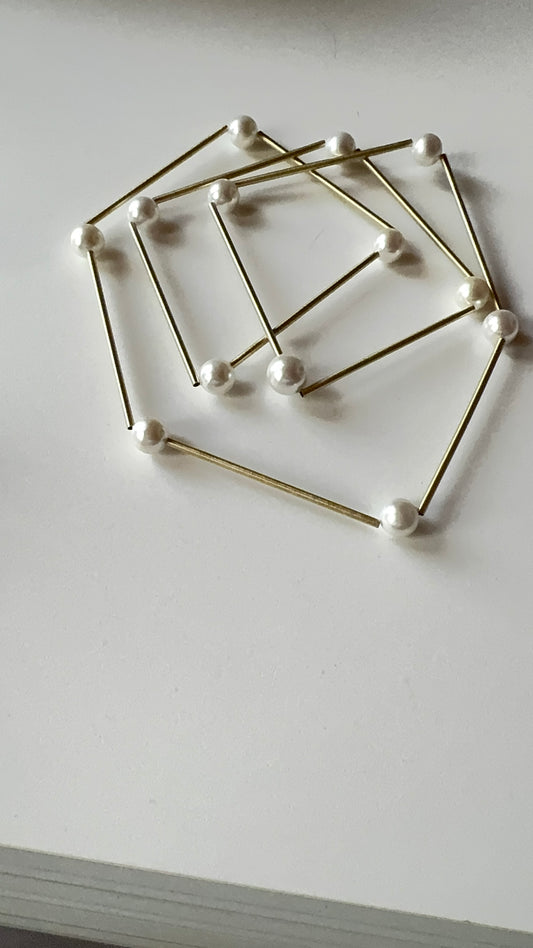 Collana tubetti ottone e perle