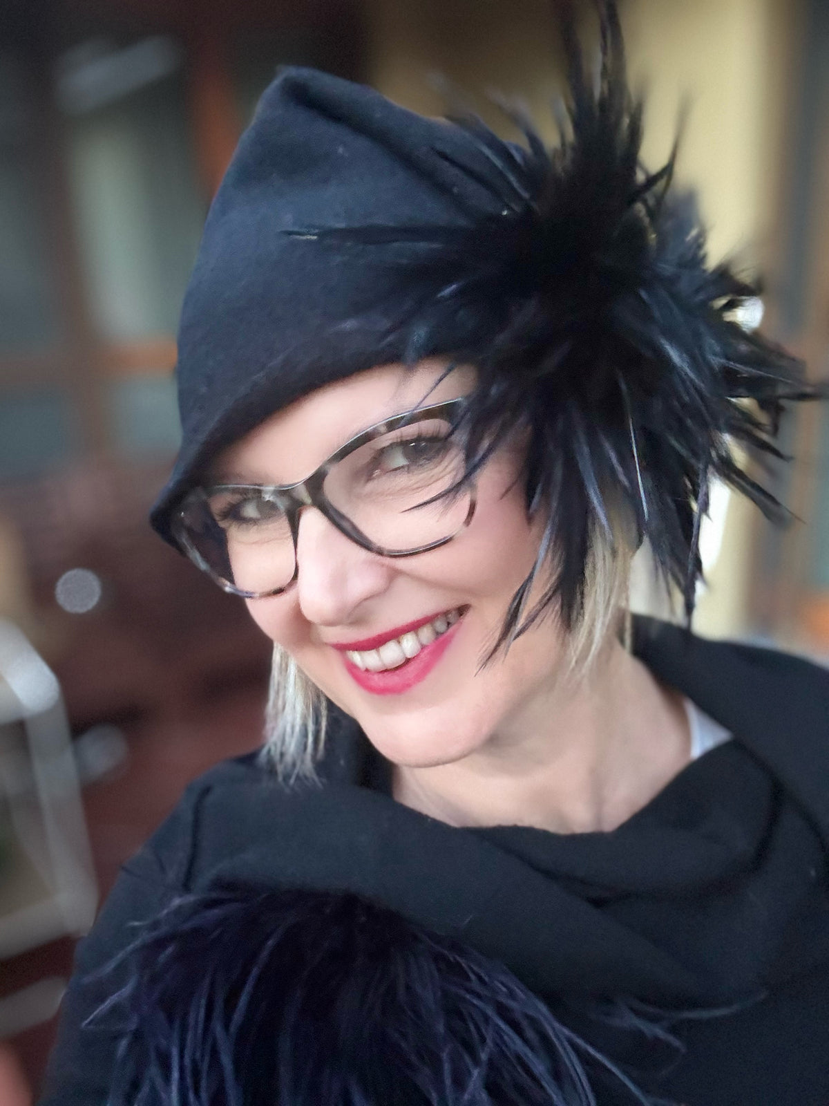 Cappello con applicazioni