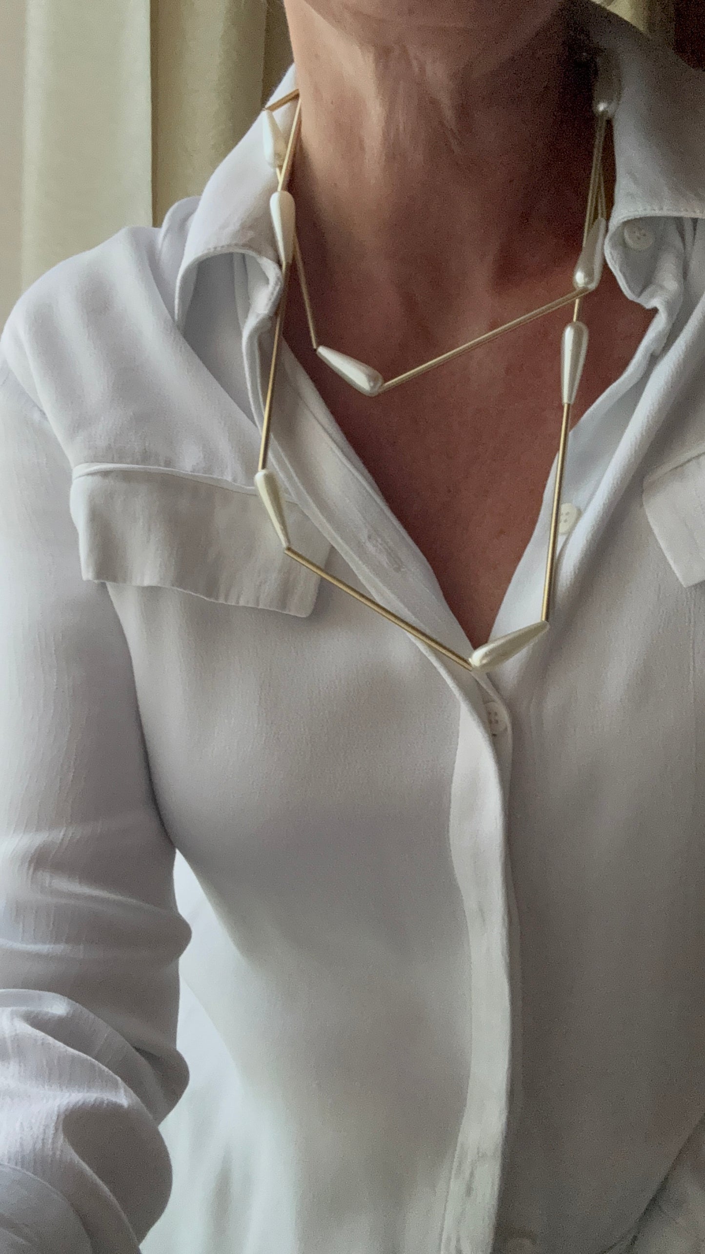 Collana tubetti ottone e perle