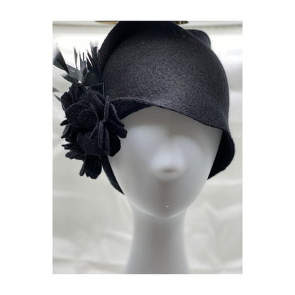 Cappello con applicazioni