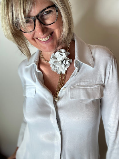 Collana Fiore in pelle su catena