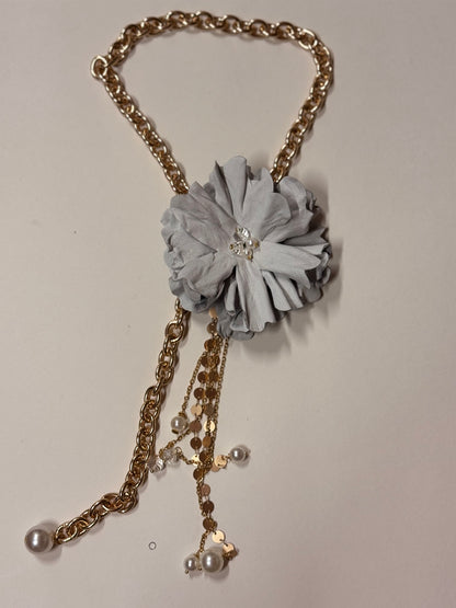 Collana Fiore in pelle