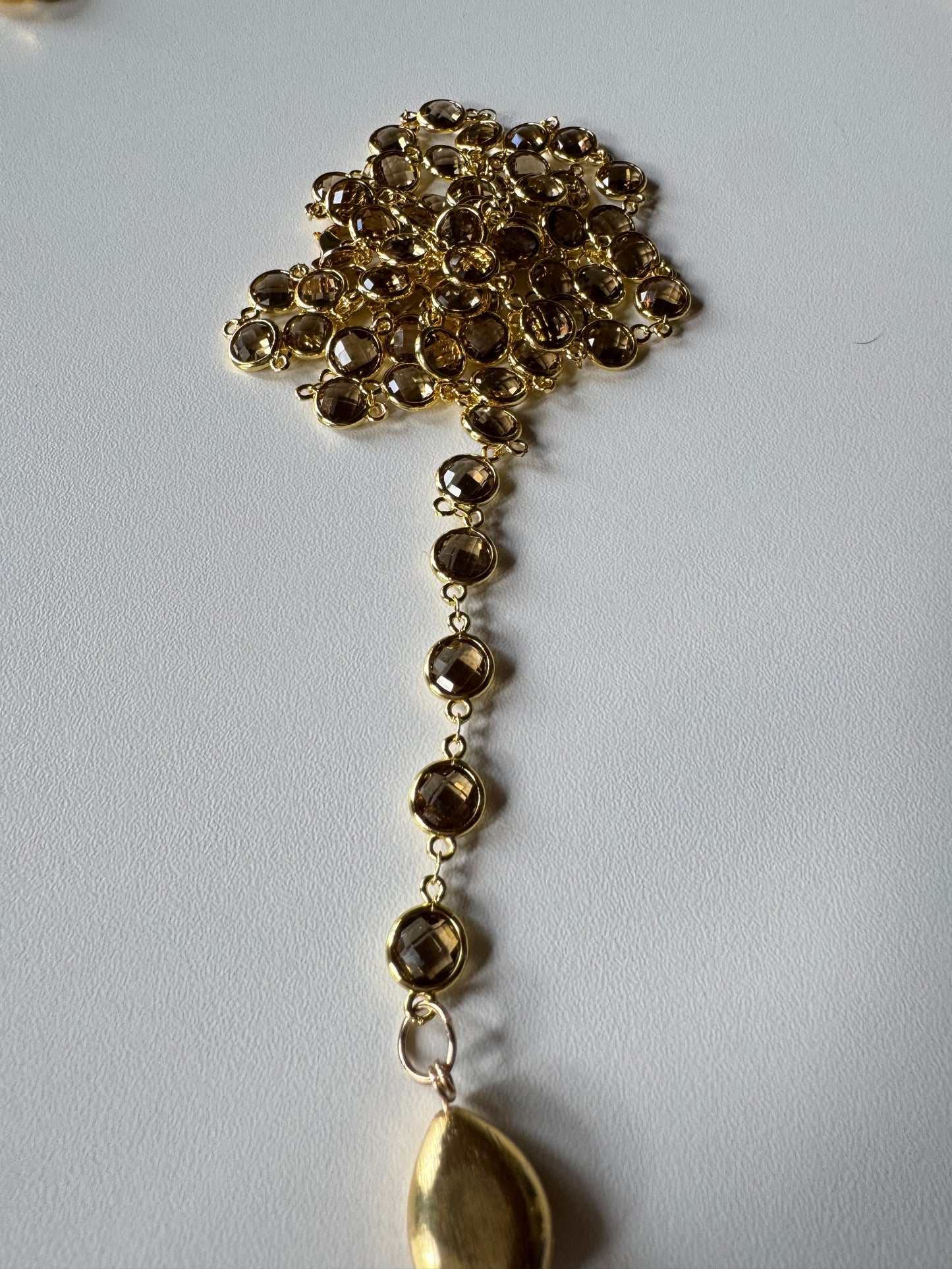 Catena di cristalli