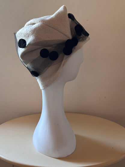 Cappello cloche pois