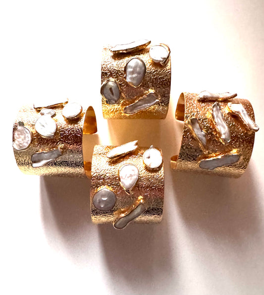 Bracciale in ottone e perle