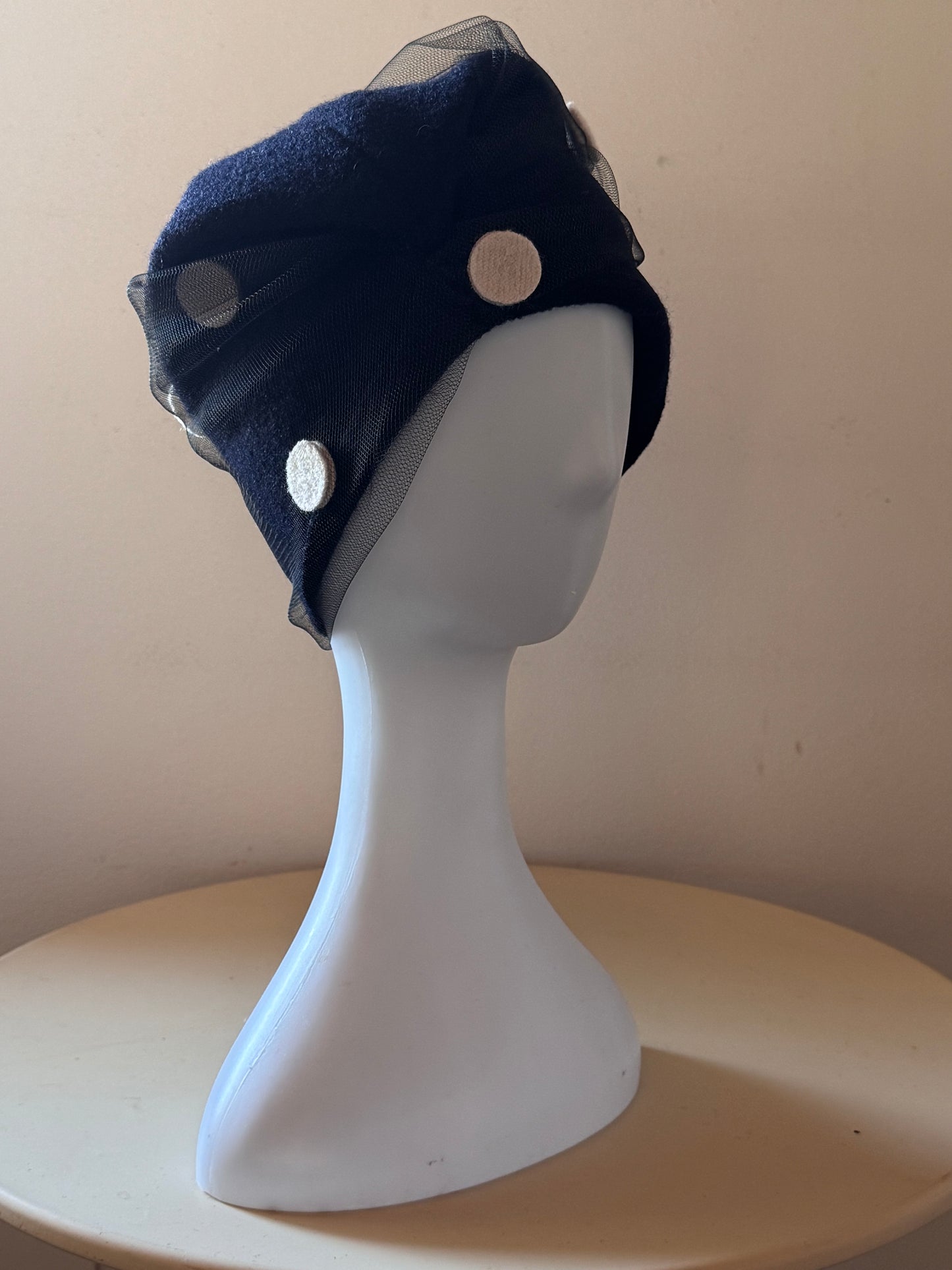 Cappello cloche pois